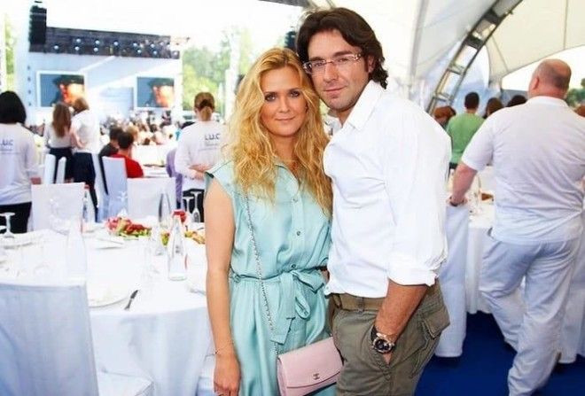 Красотки, которые охомутали самых завидных женихов Красотки, которые охомутали самых завидных женихов звезды,знаменитости,мужчины,семьи,шоу-бизнес