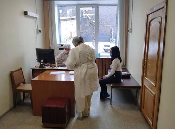 В Челябинске начала работу ковидная поликлиника