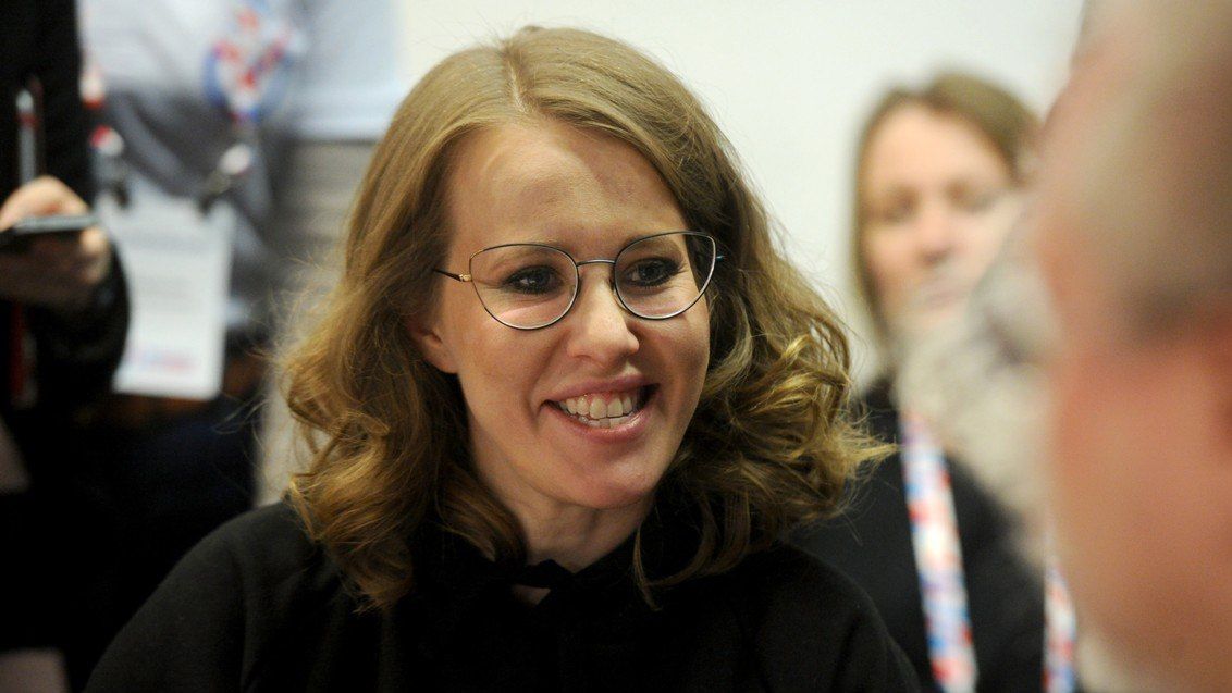 Ксения Собчак упрекнула украинского артиста Юрия Каплана за песни на русском языке