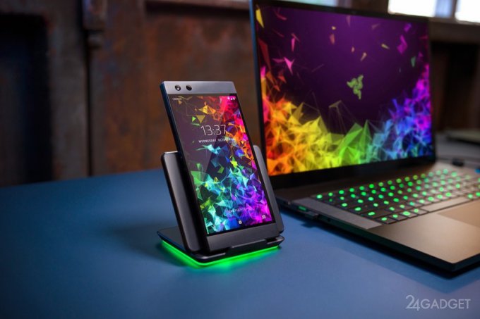 Razer Phone 2 — топовый игровой флагман с RGB-подстветкой (12 фото + 2 видео)