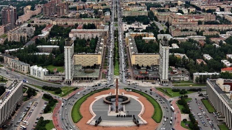 Координатор «Живого города» раскритиковал строительство двухъярусной дороги в Петербурге