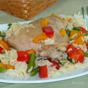 Курица с рисом и овощами в кокосовом молоке ( быстрый ужин в будний день)