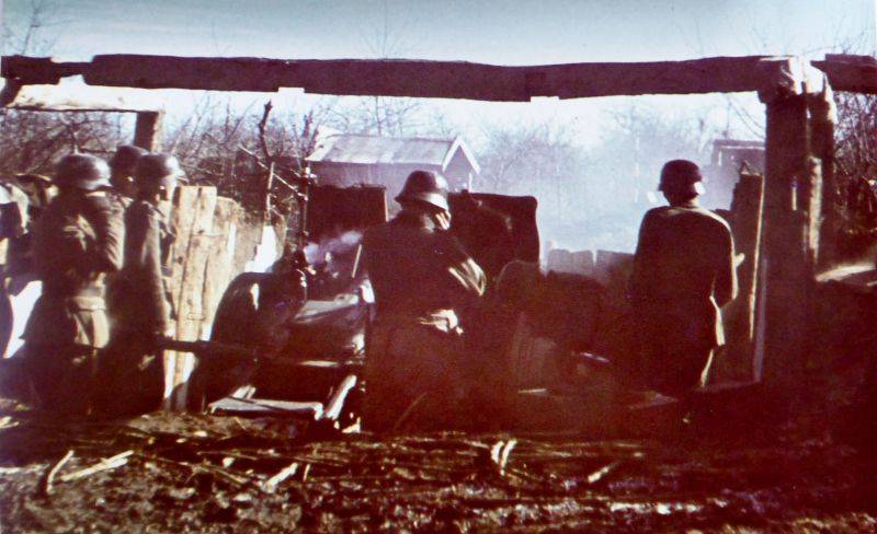 Как Хрущёв свалил всю вину за Харьковскую катастрофу на Сталина Как Хрущёв свалил всю вину за Харьковскую катастрофу на Сталина история