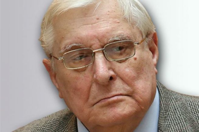 Неверующий и лгущий Басилашвили...