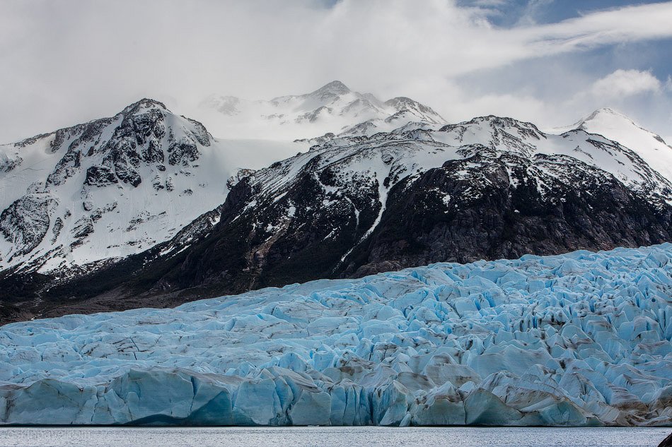 Glacier перевод. Ледник Глейшер грей. Гласиар грей ледник. Ледник грей в Патагонии Чили. Голубой ледник грей.