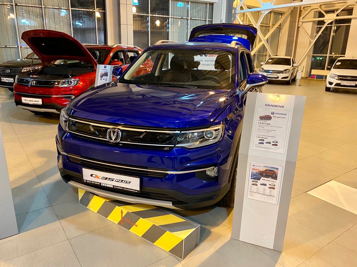 Посмотрел цены на китайские автомобили CHANGAN в автосалоне, показываю их вам!