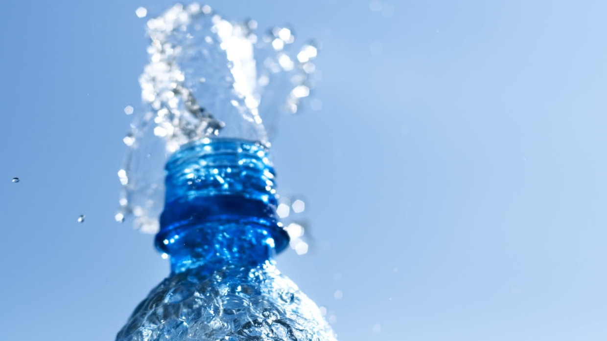 Диетолог Скоромная рассказала о правилах потребления жидкости в жару