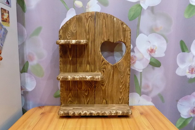 Сделал полочку из дерева в подарок Сделал полочку из дерева в подарок самоделкин