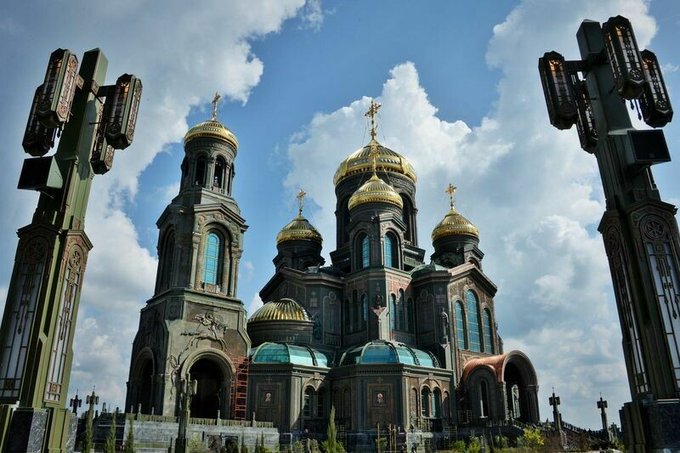 Что это за вой на болотах, Бэрримор? Что это за вой на болотах, Бэрримор?