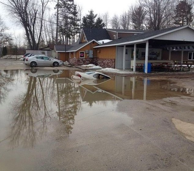 Дорога может преподнести гораздо больше сюрпризов, чем кажется: 44 фотодоказательств Дорога может преподнести гораздо больше сюрпризов, чем кажется: 44 фотодоказательств авто и мото,автоновости
