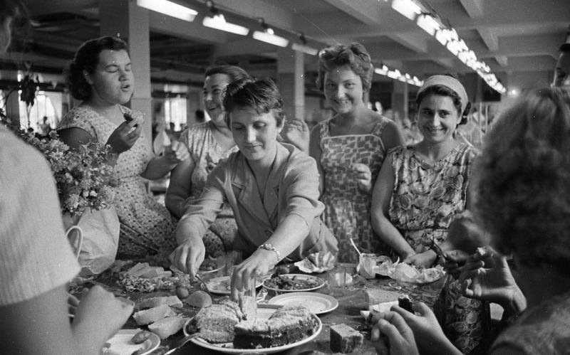 8 марта 1938 года и др. Корпоративы далекого прошлого на старинных фото Дальние дали