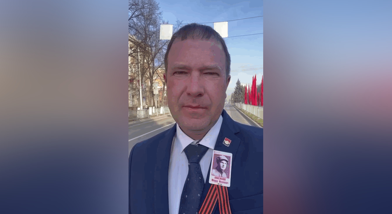 Мэр Кемерова Дмитрий Анисимов поздравил горожан с Днем Победы