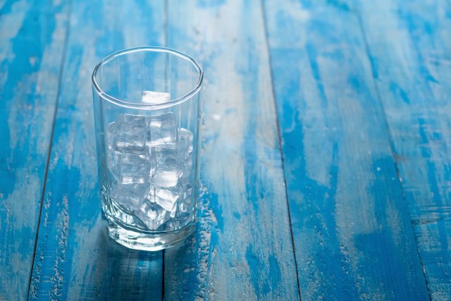 Более 90% людей пьют воду неправильно. Как результат – ожирение и хронические болезни нужно, жидкости, чтобы, правильно, могут, просто, именно, можно, значит, норму, Кроме, употребление, стоит, слишком, стакан, полчаса, после, стать, сутки, фильтры