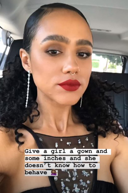 Сборы на церемонию и веселые селфи: вспоминаем "Эмми-2019" по Instagram-снимкам звезд Хроника