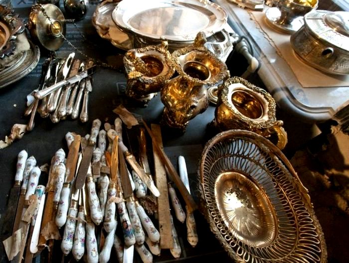 Нарышкины спрятали серебра на несколько миллионов евро. /Фото: zondnews.ru