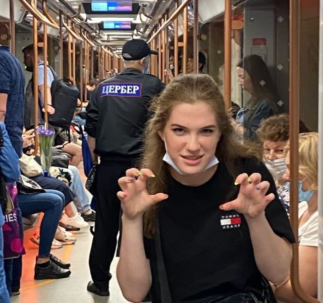 Модники и чудаки из метро 