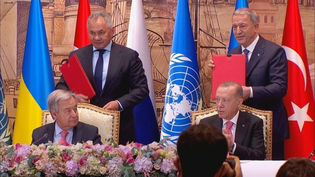 Подписанные в Турции «продовольственные» соглашения не устраивают «партию войны» в Киеве и на Западе