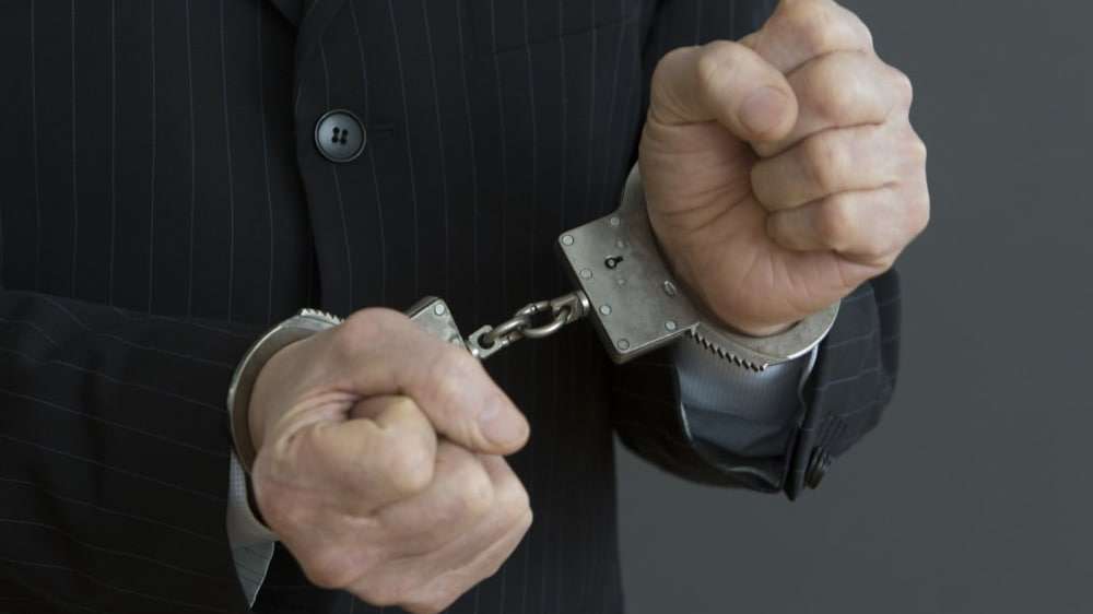 Замначальника экономической безопасности УМВД Приморья был арестован за взятку в 59 миллионов рублей