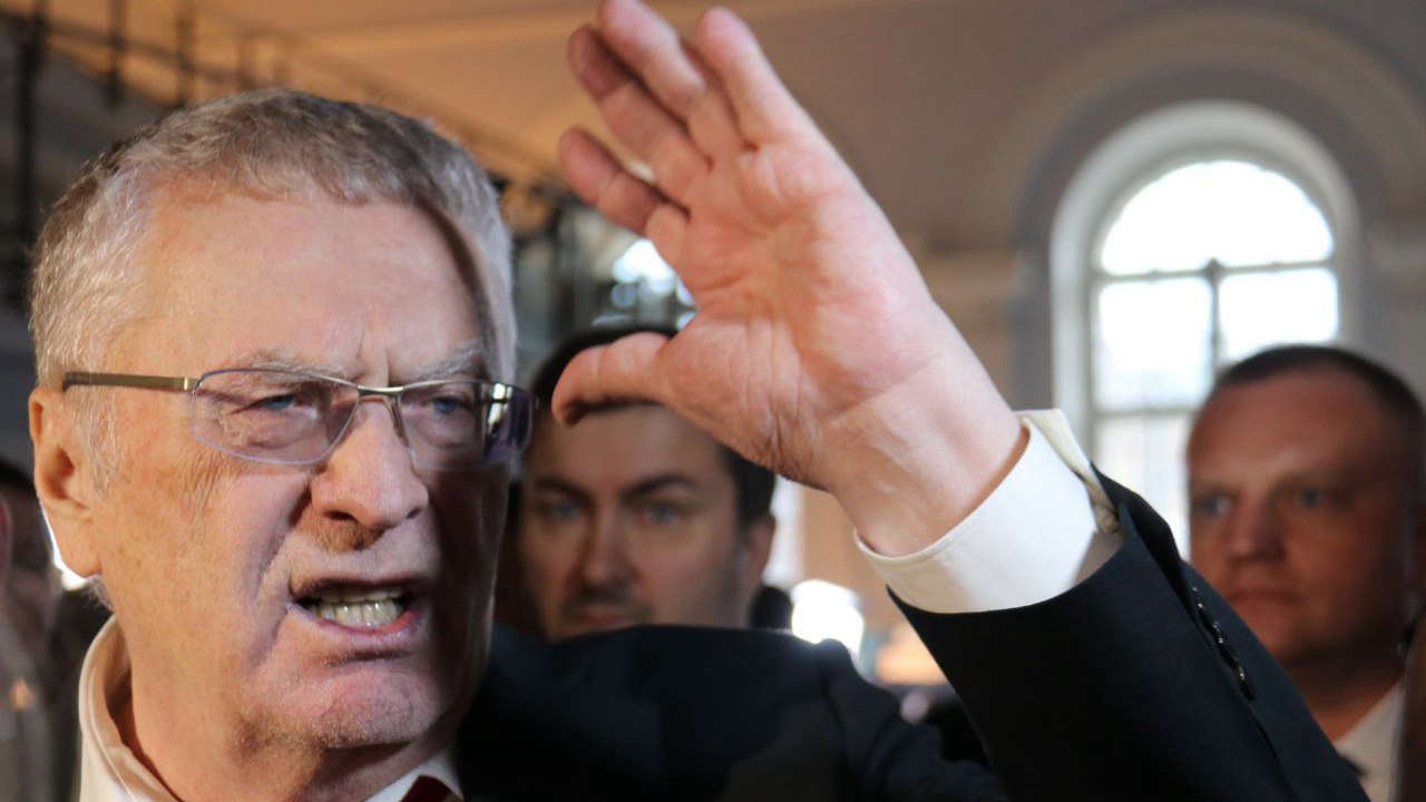 Фотовыставка памяти Жириновского с редкими снимками открылась в Волгограде