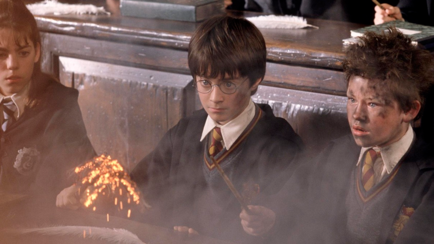Первому «Гарри Поттеру» 20 лет: ФАН вспоминает удивительные факты о мире магии