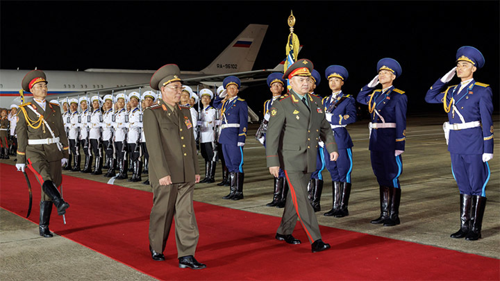 СИ ЦЗИНЬПИН ВЫГЛЯНУЛ ИЗ-ЗА СПИНЫ: СКРЫТЫЕ СМЫСЛЫ ВИЗИТА ШОЙГУ В КНДР