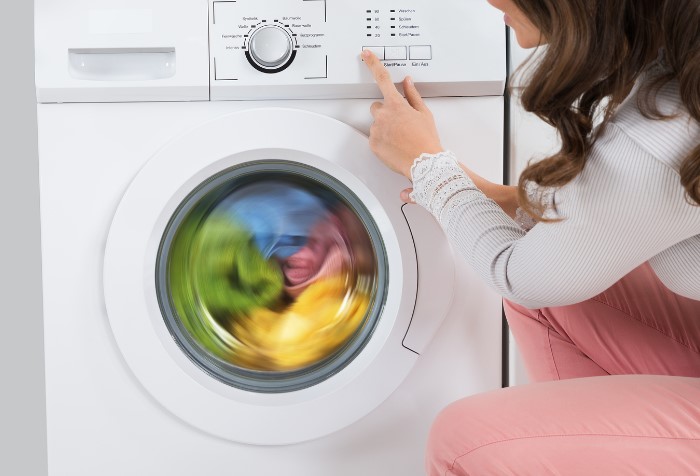 Постирайте все текстильные изделия, которых могла касаться мышь / Фото: мояоколица.рф