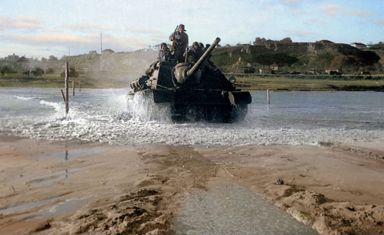 Великая Отечественная на  цветных фото Война и мир