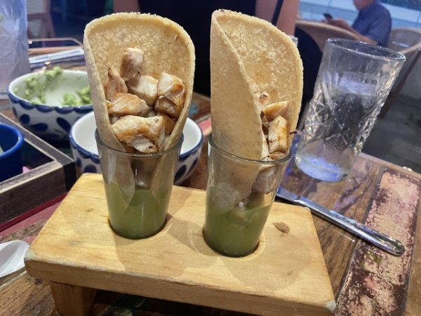 Кажется, есть это не очень удобно