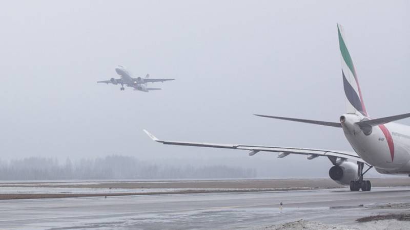 Следователи начали проверку после выкатывания самолета за посадочную полосу в Челябинске