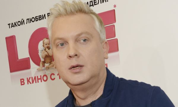 Сергей Светлаков не последовал примеру уехавших из России звезд и вернулся в Москву Шоу бизнес