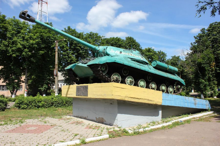 «ГИТЛЕРОВЦЫ» ИЗ НОВОМИРГОРОДА