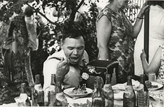 Свадебное торжество по-советски Свадебное торжество по-советски