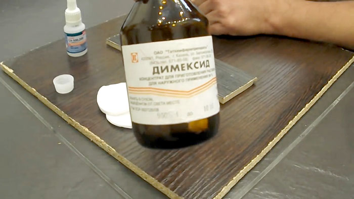 Лучший способ удалить супер клей Лучший способ удалить супер клей клей