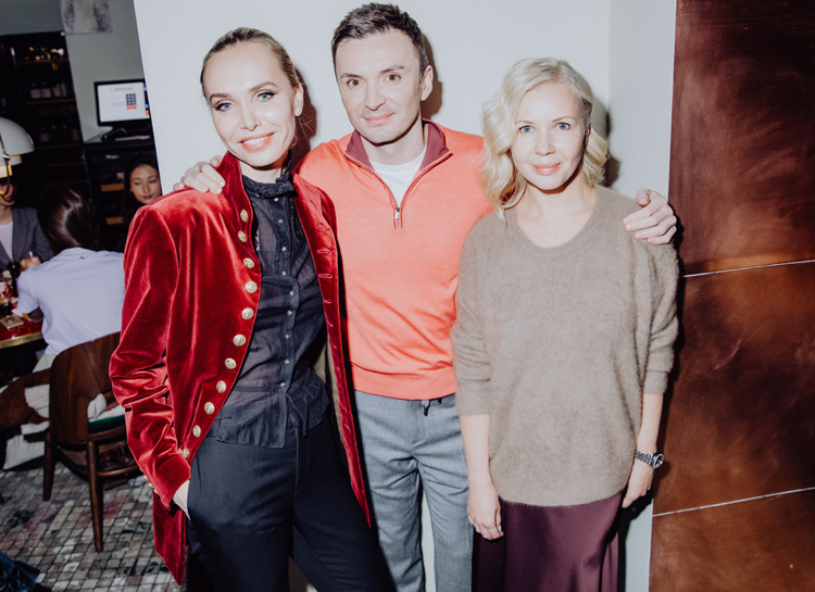 Светлана Бондарчук с мужем Сергеем Харченко, Никита Пресняков с женой Аленой и другие на открытии бутика в Москве Звезды,Новости о звездах