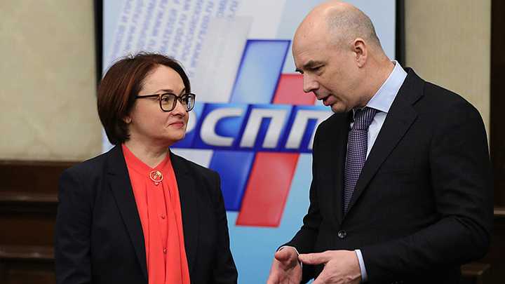 ПУТИН ОБОЗВАЛ СИЛУАНОВА И НАБИУЛЛИНУ "ЖИВОГЛОТАМИ"