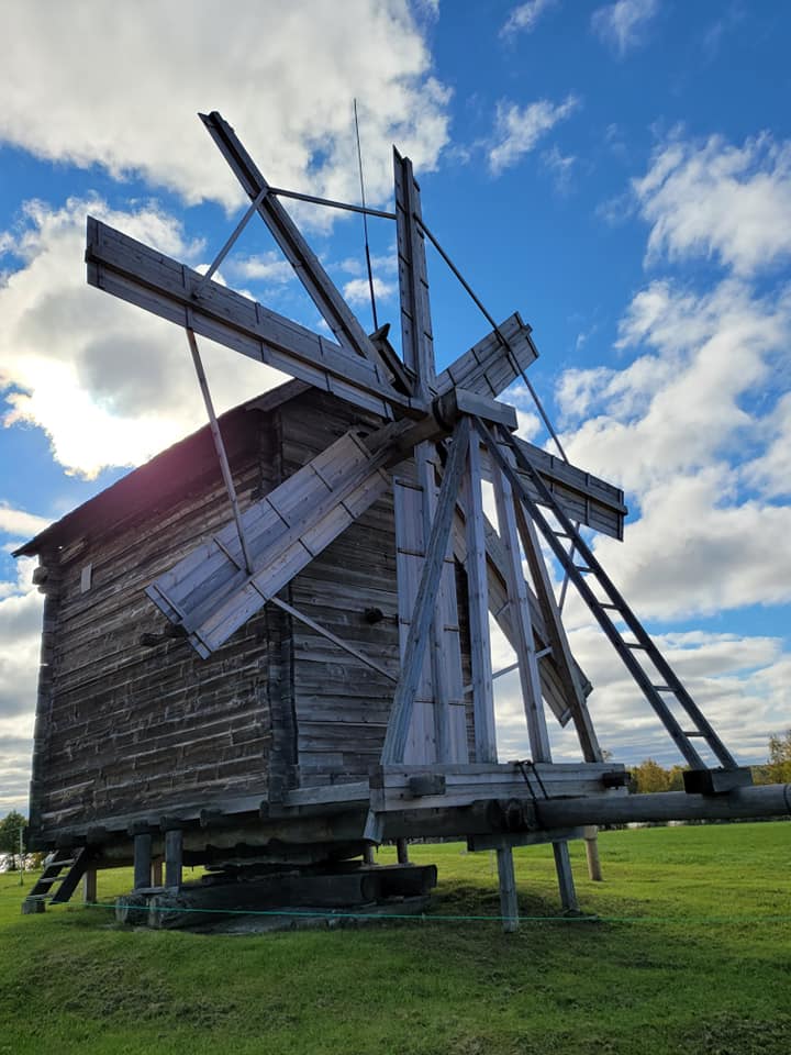 Василий Устюжанин: Безымянные божьи плотники Василий Устюжанин: Безымянные божьи плотники Общество