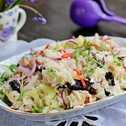 Салат с рисом и курицей 
