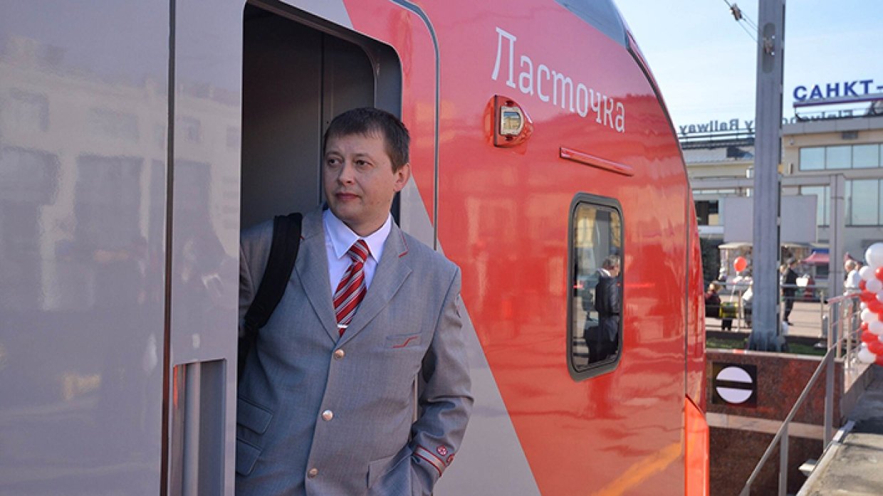 Утренняя «Ласточка» станет свободнее: поезд Петербург — Бологое изменит расписание 
