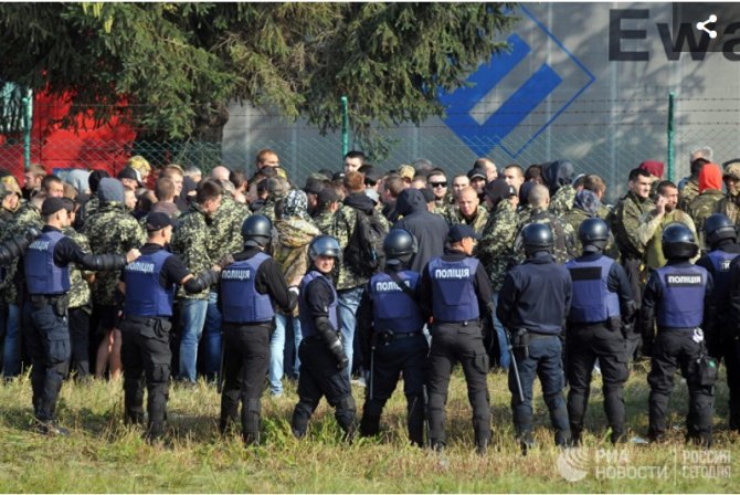 На границе с Польшей произошла стычка сторонников и противников Саакашвили