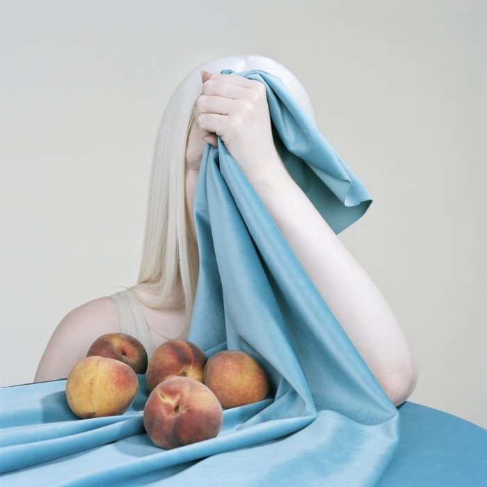 Персики и бархат, 2018 год. Автор: Petrina Hicks. Персики и бархат, 2018 год. Автор: Petrina Hicks.