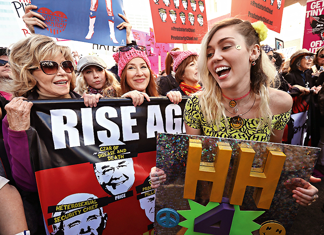 Майли Сайрус на Женском марше, январь 2017-го