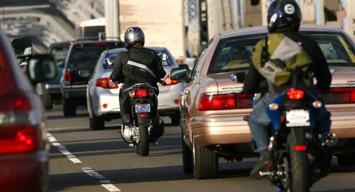Почему мотоциклисты раздражают автомобилистов Автомобили