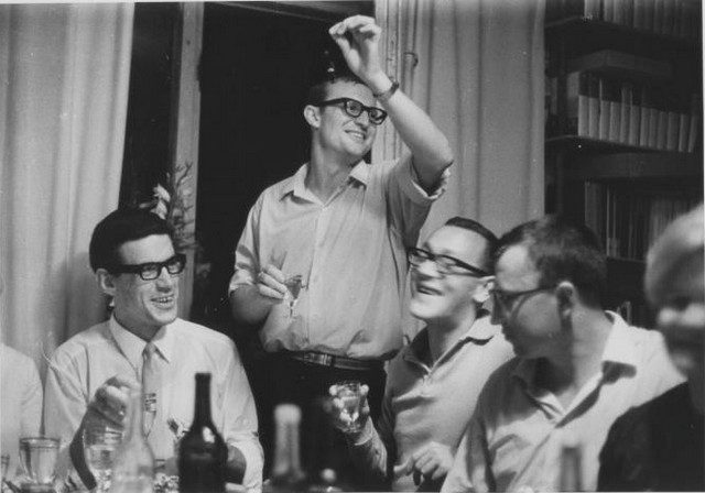 Свадебное торжество по-советски Свадебное торжество по-советски