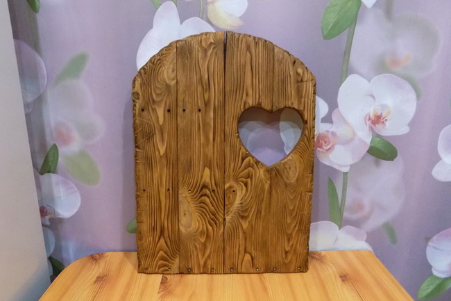 Сделал полочку из дерева в подарок Сделал полочку из дерева в подарок самоделкин