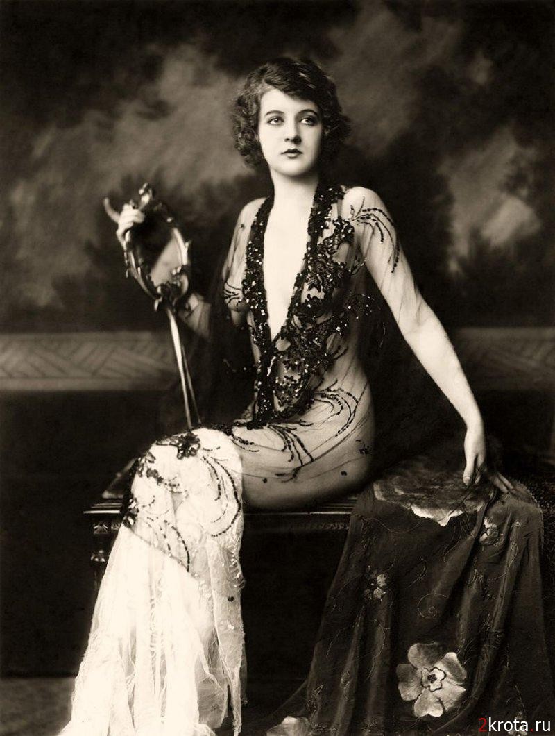 Ретро девушки (26 фотографий).