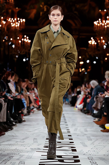 Неделя моды в Париже: Наталья Водянова, Тина Кунаки, Опра Уинфри на показе Stella McCartney осень-зима 20190/2020 Неделя моды в Париже: Наталья Водянова, Тина Кунаки, Опра Уинфри на показе Stella McCartney осень-зима 20190/2020 thereshegrows