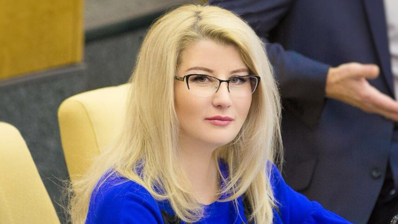 Депутат Елена Строкова назвала главные атрибуты Нового года для ее семьи