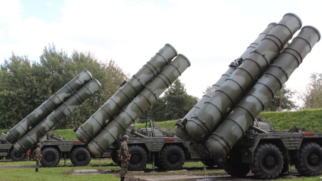 Politico: США оказались в неудобном положении из-за сделки России и Индии по С-400