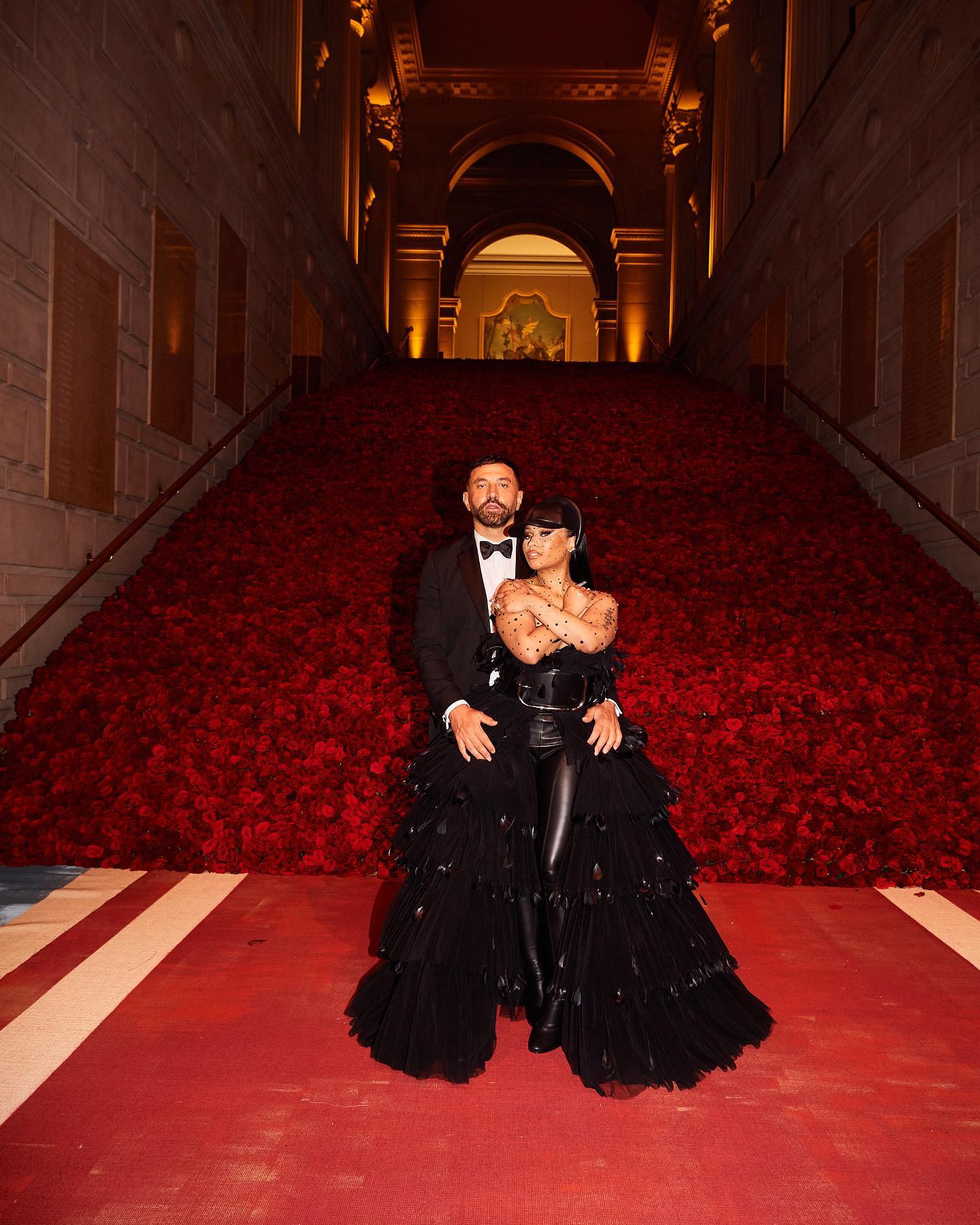 Met Gala 2022: самые безумные наряды звёзд на красной дорожке