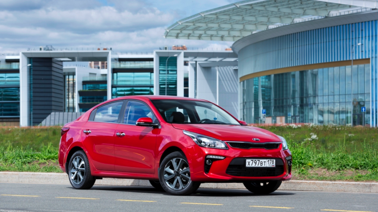 Kia Rio стал самым популярным авто российской сборки в 2021 году